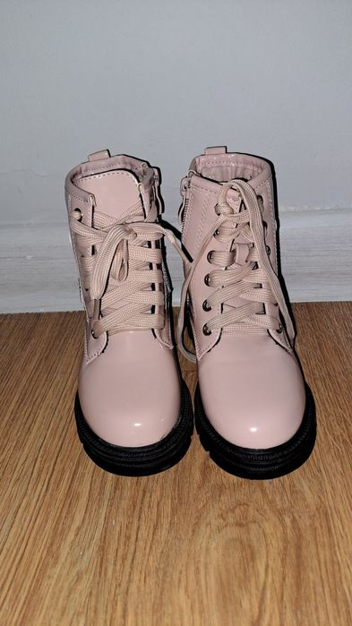 Ботинки для девочки