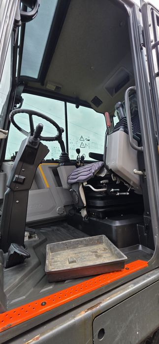 Volvo 60 pro sotiladi