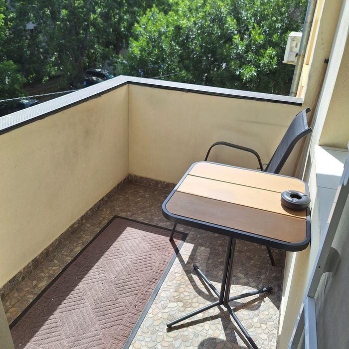 Inchiriez apartament  3 camere Craiova zona Lăpuș