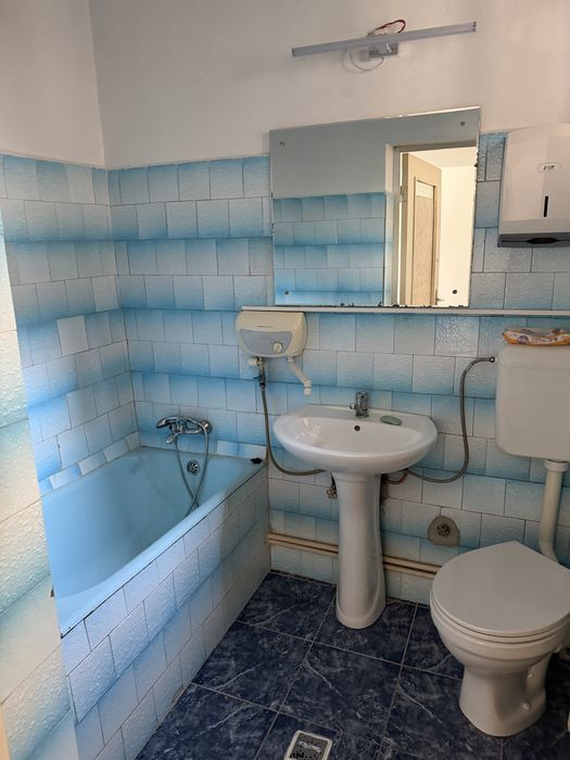 Inchiriez spatiu comercial Piata Domenii