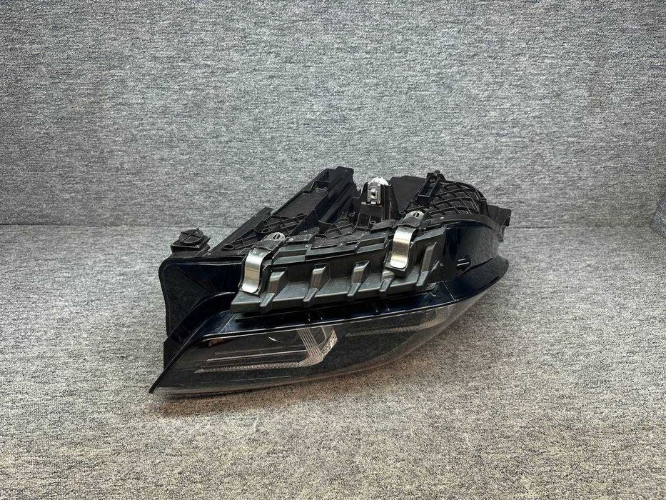 Far led adaptiv dreapta BMW X1 U11