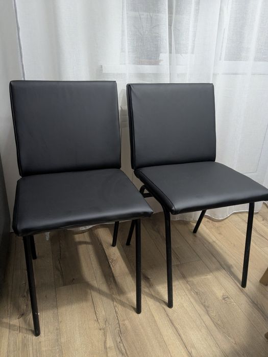 Стулья офисные, цена за один.