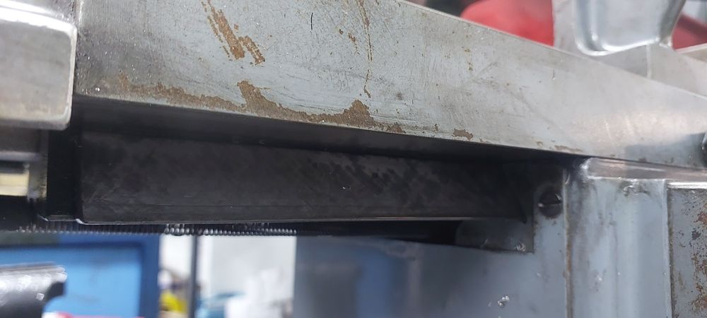 Masina rectificat/planat chiulasa