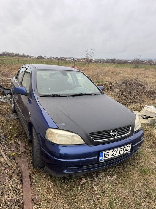 Opel asta 1,6 benzina ………….