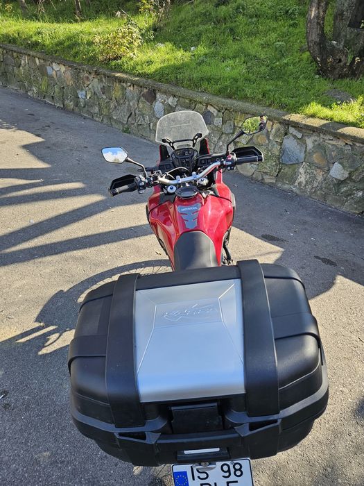 Honda Africa Twin Automată!