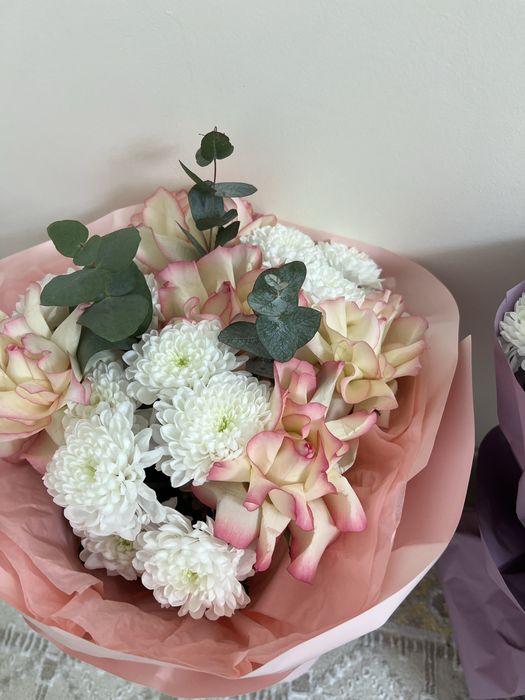 Гүл сатамын свежи бүгин алынган