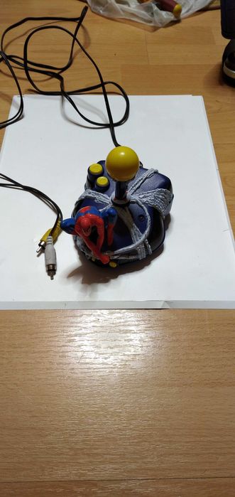 Joystick TV Plug & Play Spider-Man Jakks Pacific – ediție cu figurină