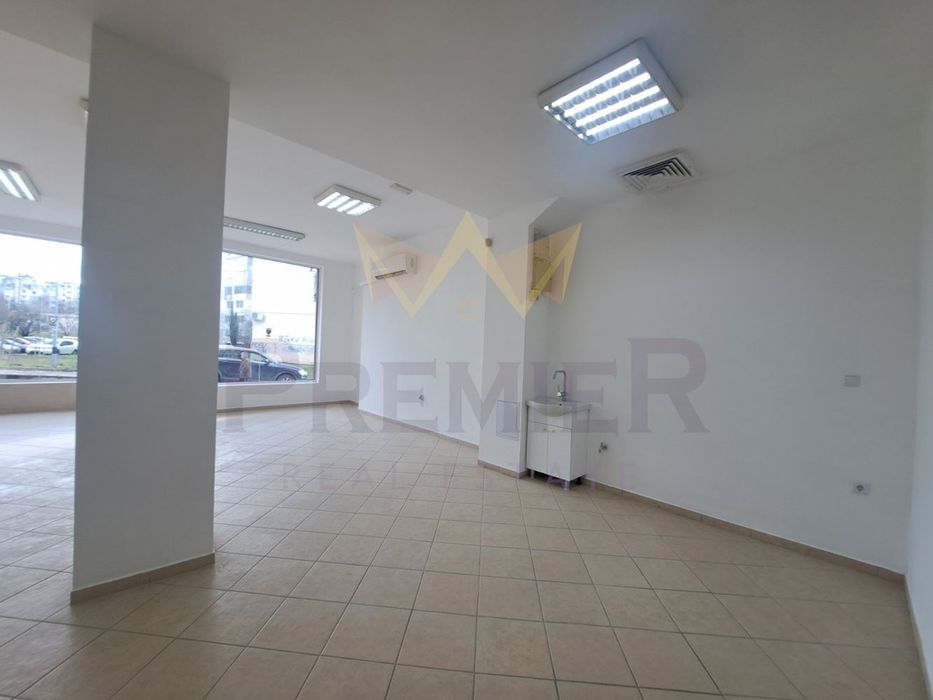 Дава се под наем Магазин в Варна, Владислав Варненчик - 120 кв.м за 1196.97 € - Снимка #2