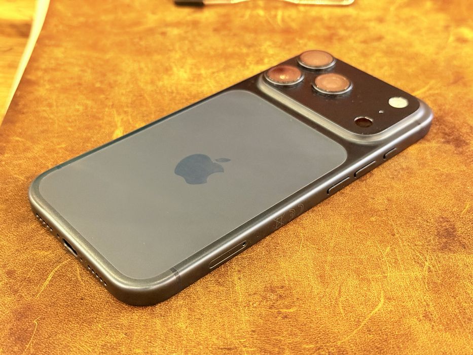 iPhone 17 Pro 15 зареждания!!!