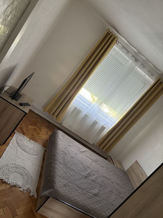 Vand apartament ultra-central!