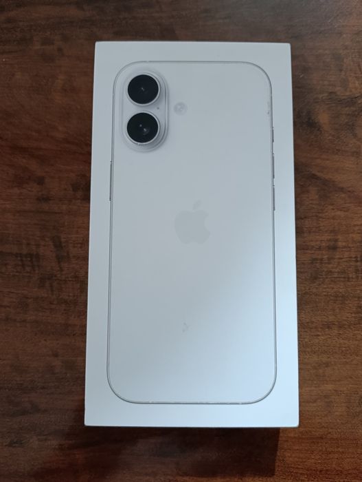 iPhone         17