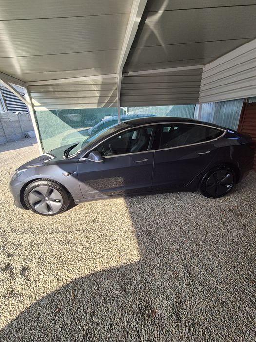 Tesla model 3 80000 km