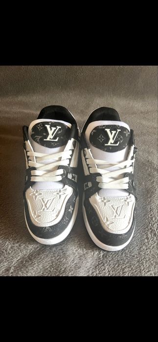 *OFERTA* Adidasi LV Premium