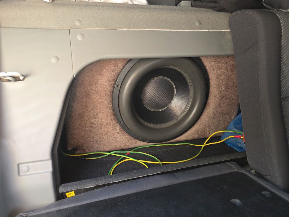 Сабвуфер для машины