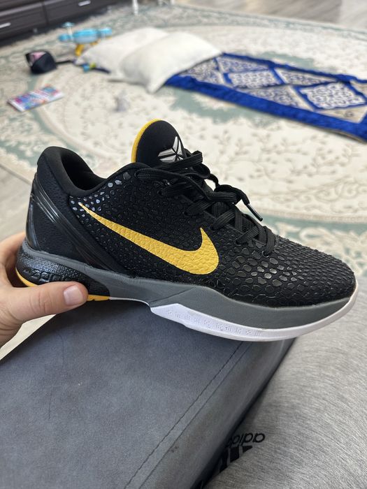 Продам кроссовки