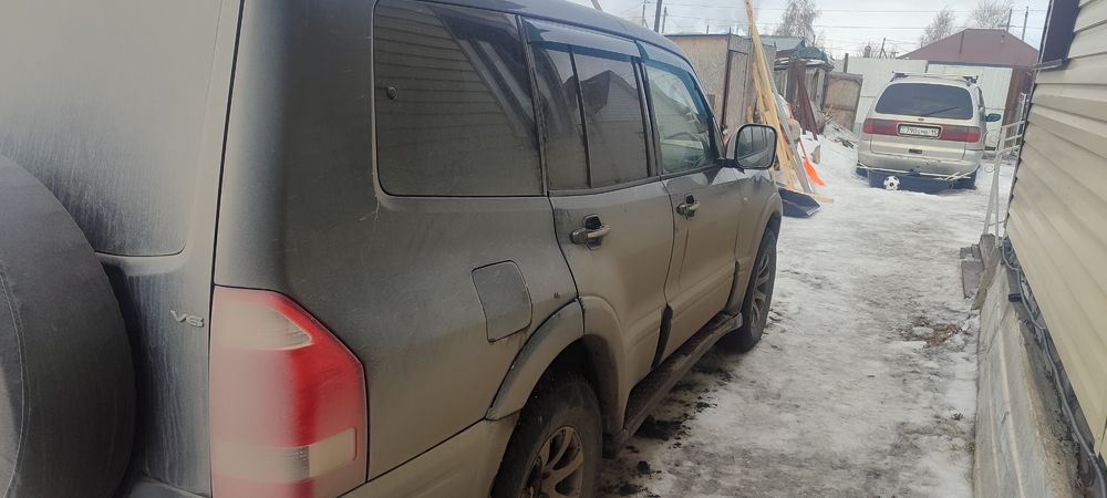 Продам Mitsubishi Pajero 3