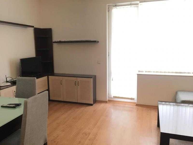 Дава се под наем Двустаен апартамент в Бургас, Зорница - 65 кв.м за 612 € - Снимка #2