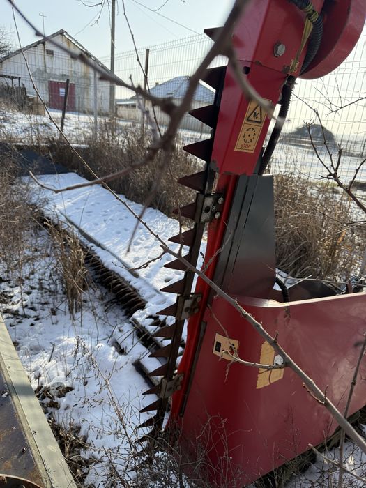 Vand urmatoarele utilaje