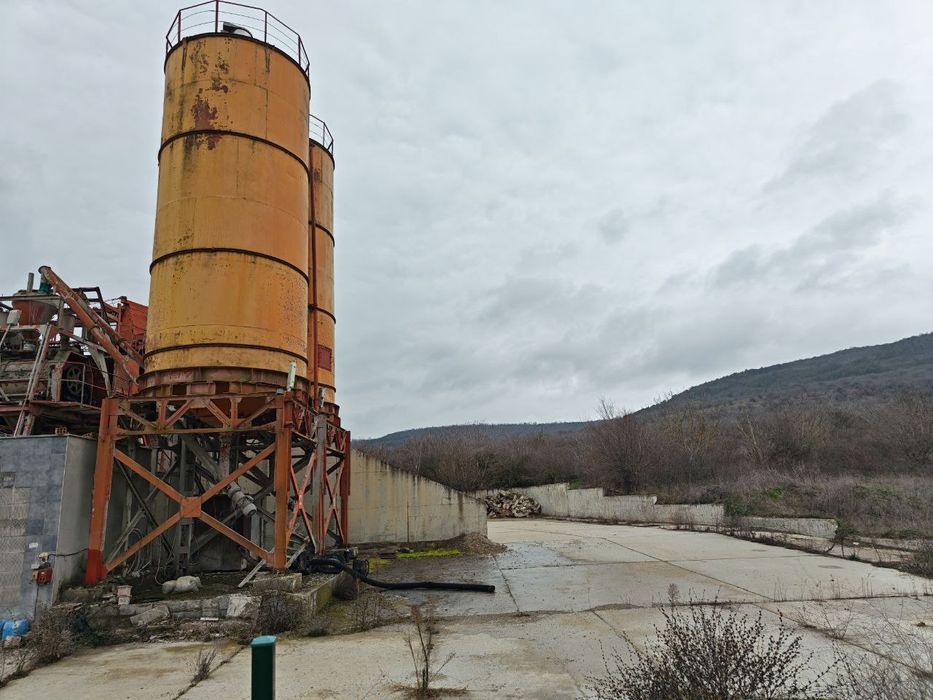 Бетонов възел със лиценз