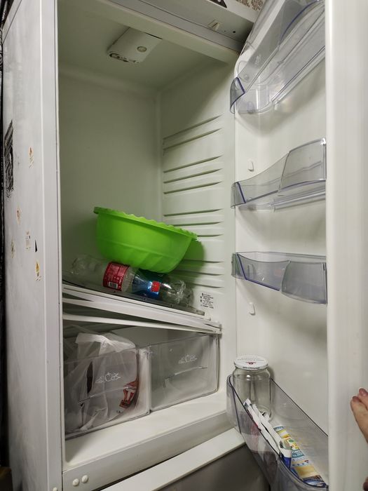 Холодильник Бирюса