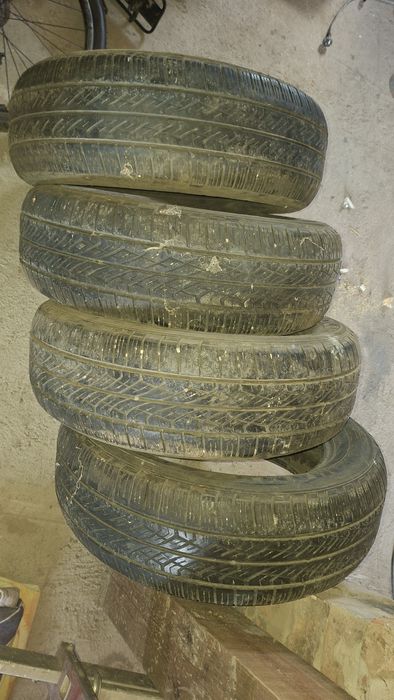 Продам Резину 225/60/R17