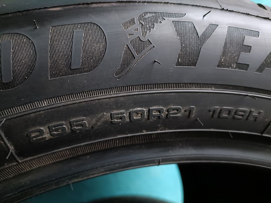 Шины 255/50 R21 Good year  из Германии
