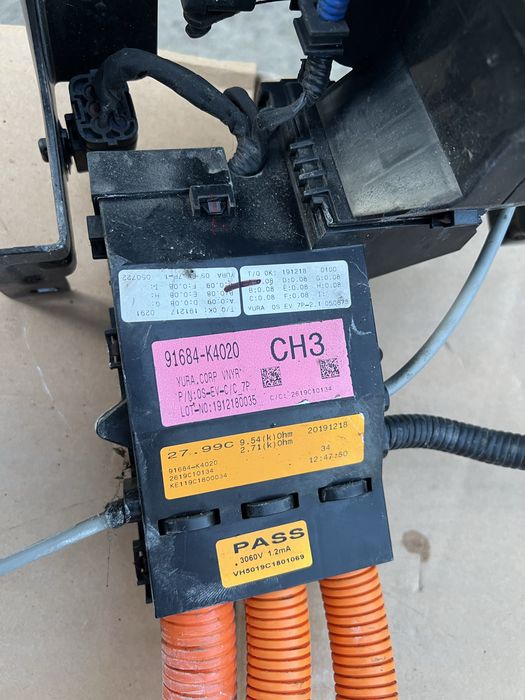 Hyundai Kona EV / Хюндай Кона Порт за зареждане (AC/DC charging inlet)