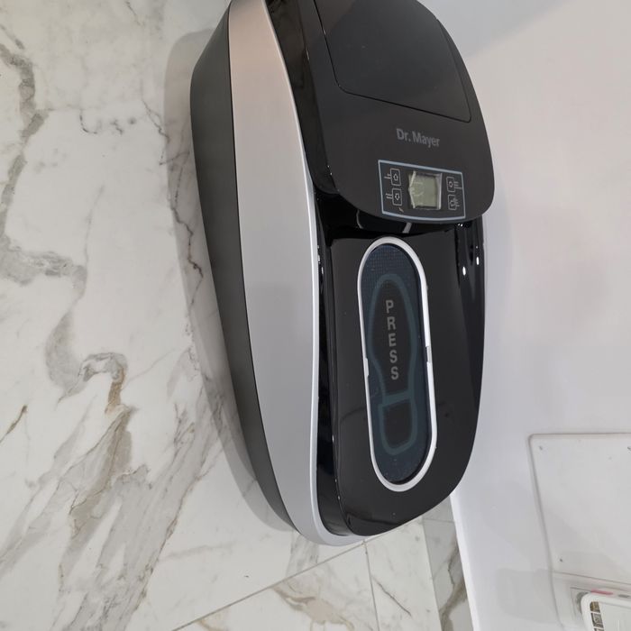 Aparat automat pentru acoperirea pantofilor Dr.Mayer