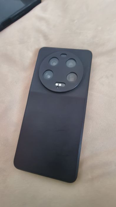 Срочно Xiaomi 13 Ultra