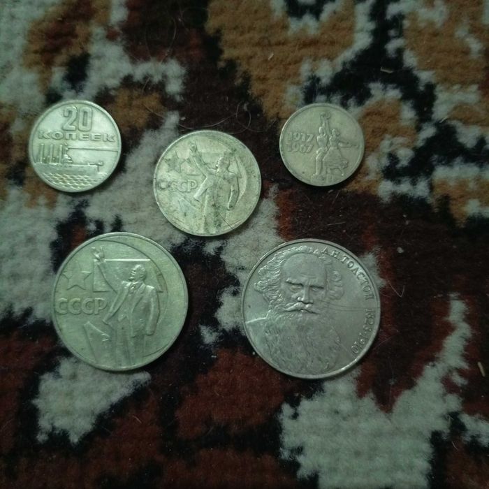 Продам монеты моветские