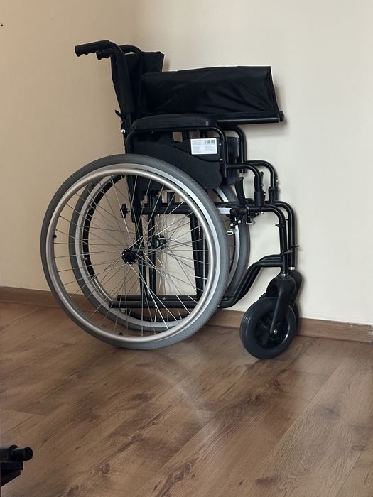 Инвалидная коляска