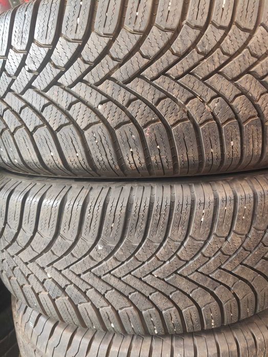 2бр.зимни гуми 215/60/17 Bridgestone