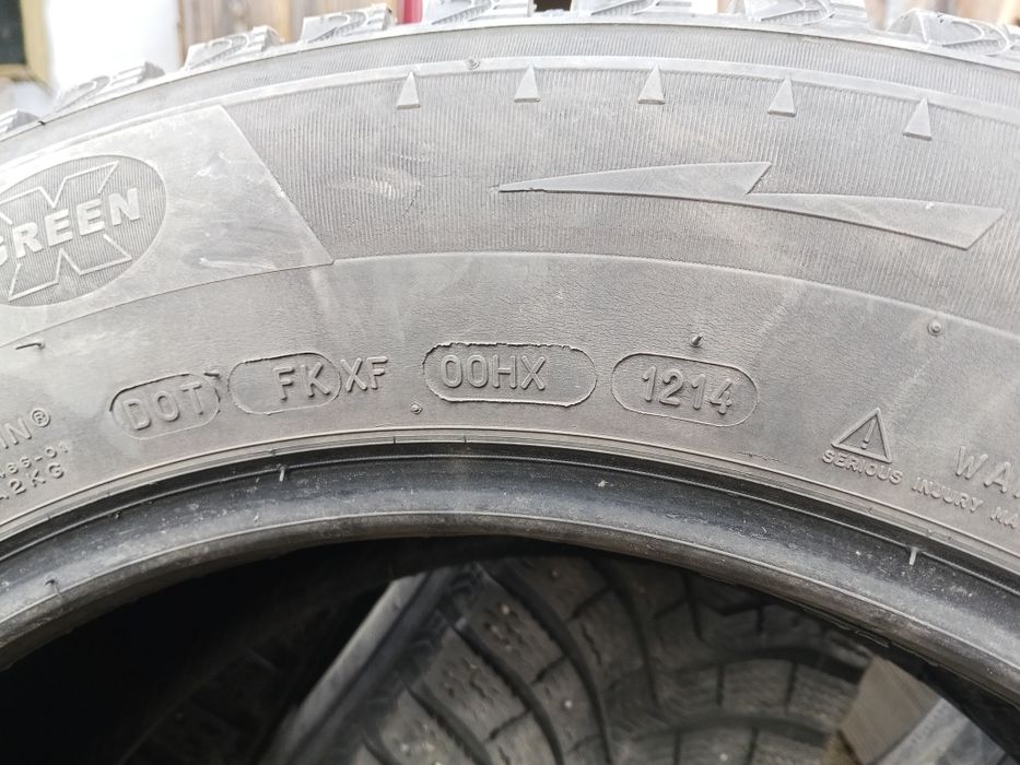 Продам авто шины размер 235/60 R18