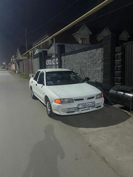 Mitsubishi Lanser