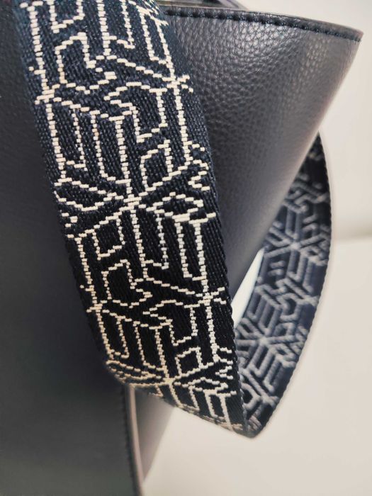 Дамска чанта Tommy Hilfiger