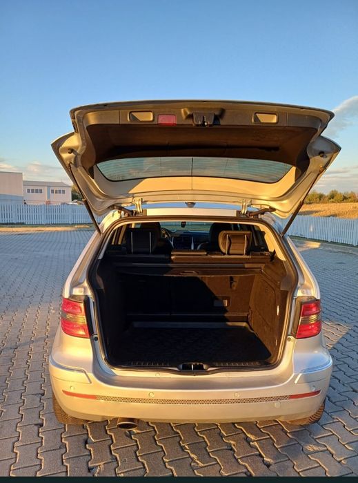 Mercedes Benz B - 200