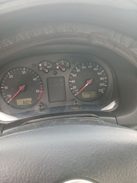 Продавам Голф4  SDI