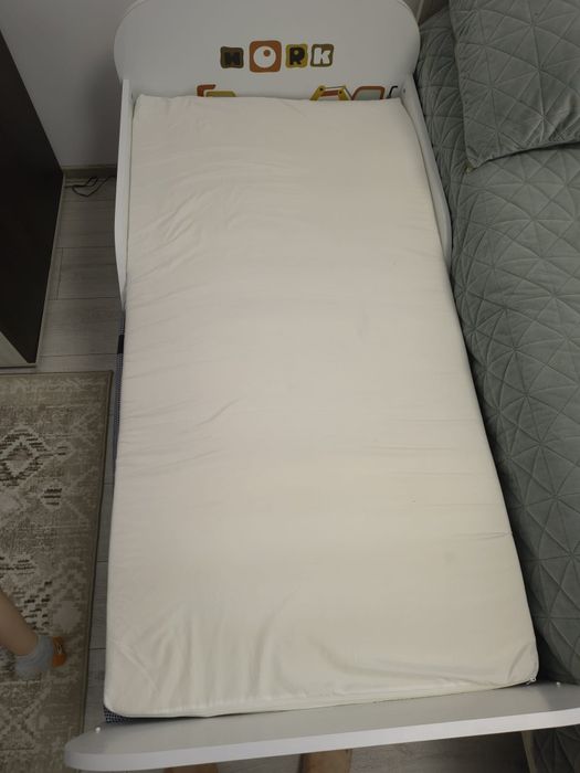 Vând Saltea 140x70