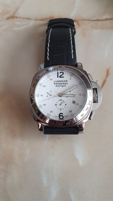Часовник Panerai Luminor