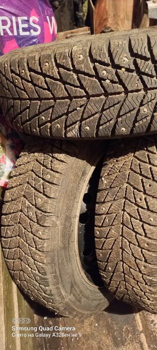 Продам комплект зимних колёс