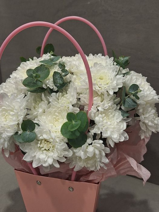 Цветы, букеты свежие