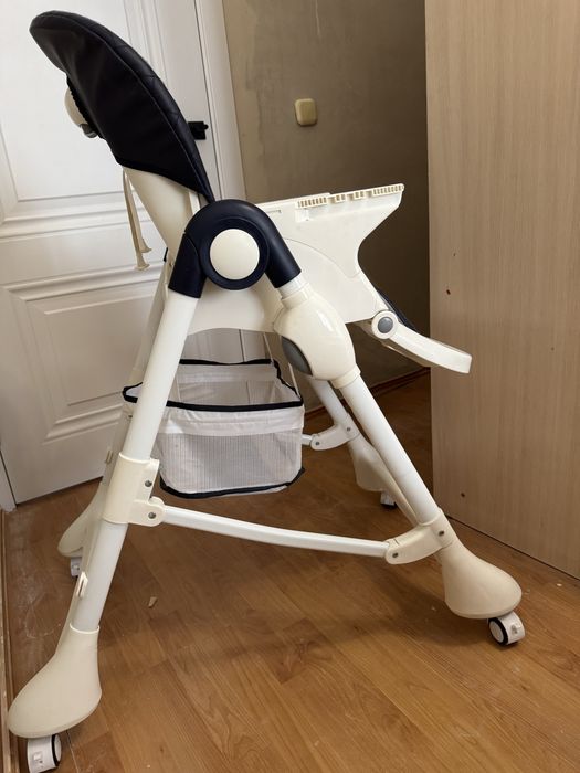 Детский стульчик для кормления