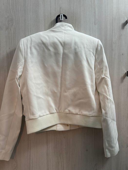 Дамско     Яке бяло