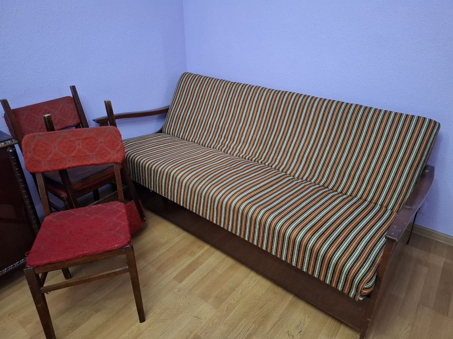 DONEZ URGENT!!!Set complet mobilă casă/chirie (Canapea extensibilă, Vitrină, Dulap) - Iași,  Galata 1. !!!