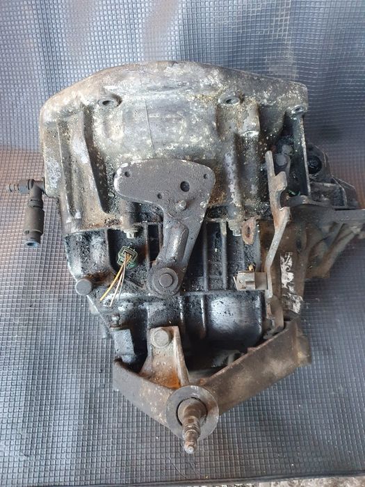 Cutie viteze manuala 6 trepte renault laguna 2 renault trafic 1.9 dci
