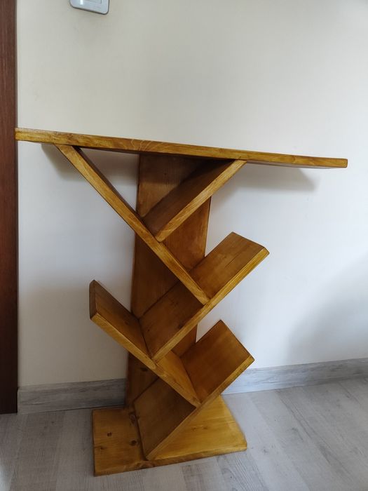 Етажерка за книги