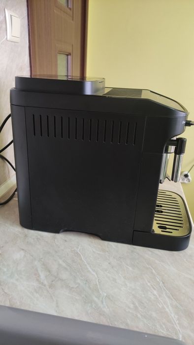Кафеавтомат Delonghi Magnifica Evo