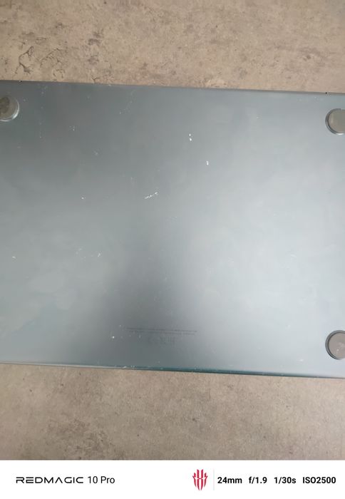 Macbook Air  a2681