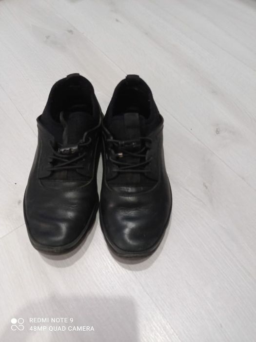 Кроссовки кожаные 33-34 р. 3000