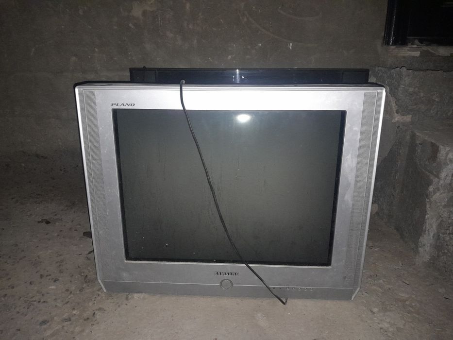 Телевизор Самсунг Фуисон